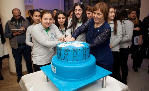 THE 70TH ANNIVERSARY  CAKE FOR THE UNITED NATIONS CHILDREN’S FUND WAS PRESENTED BY “PASTICCERIA”